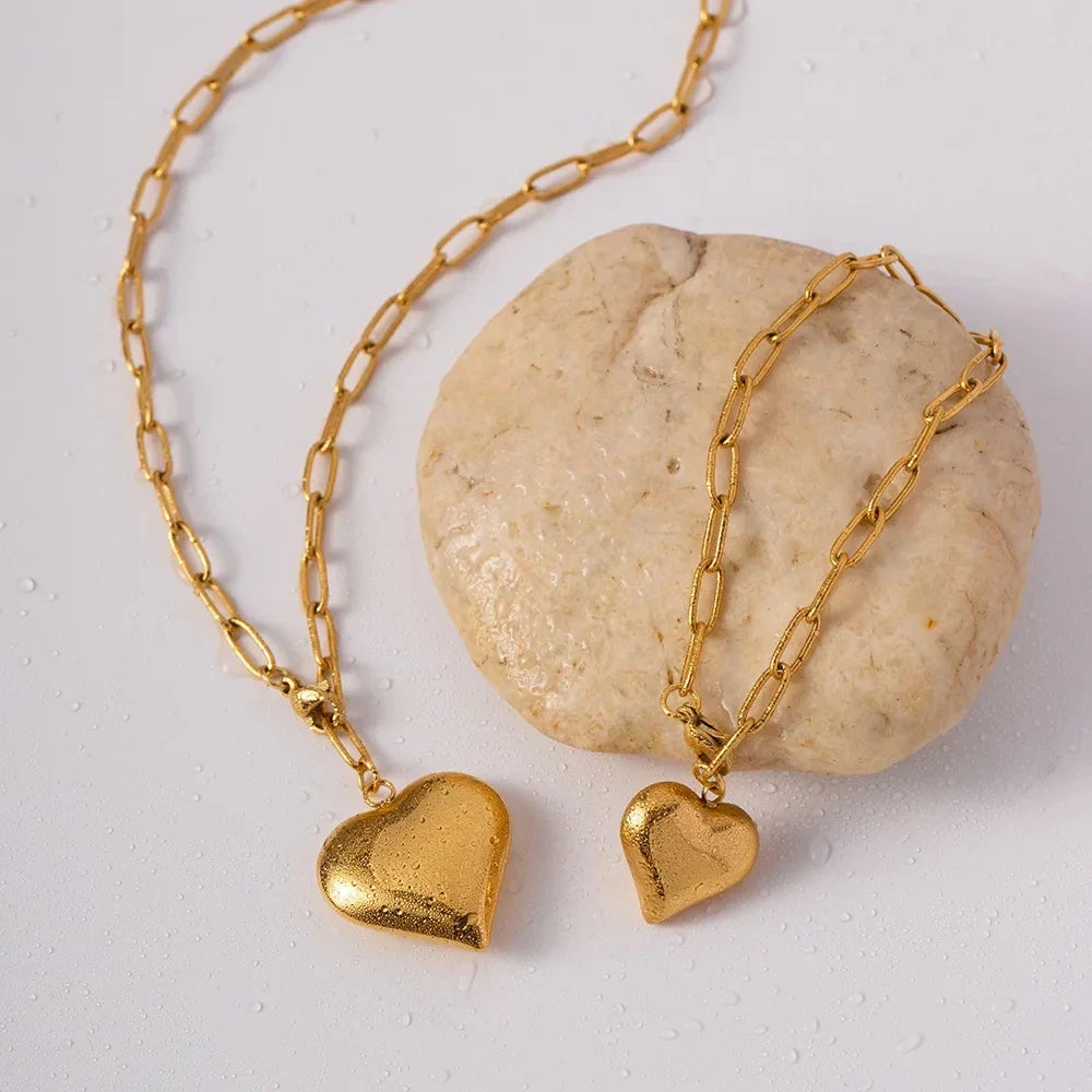 NOELLE NECKLACE